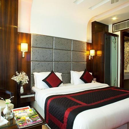 Hotel Delhi 55 -City Center New Delhi Eksteriør billede