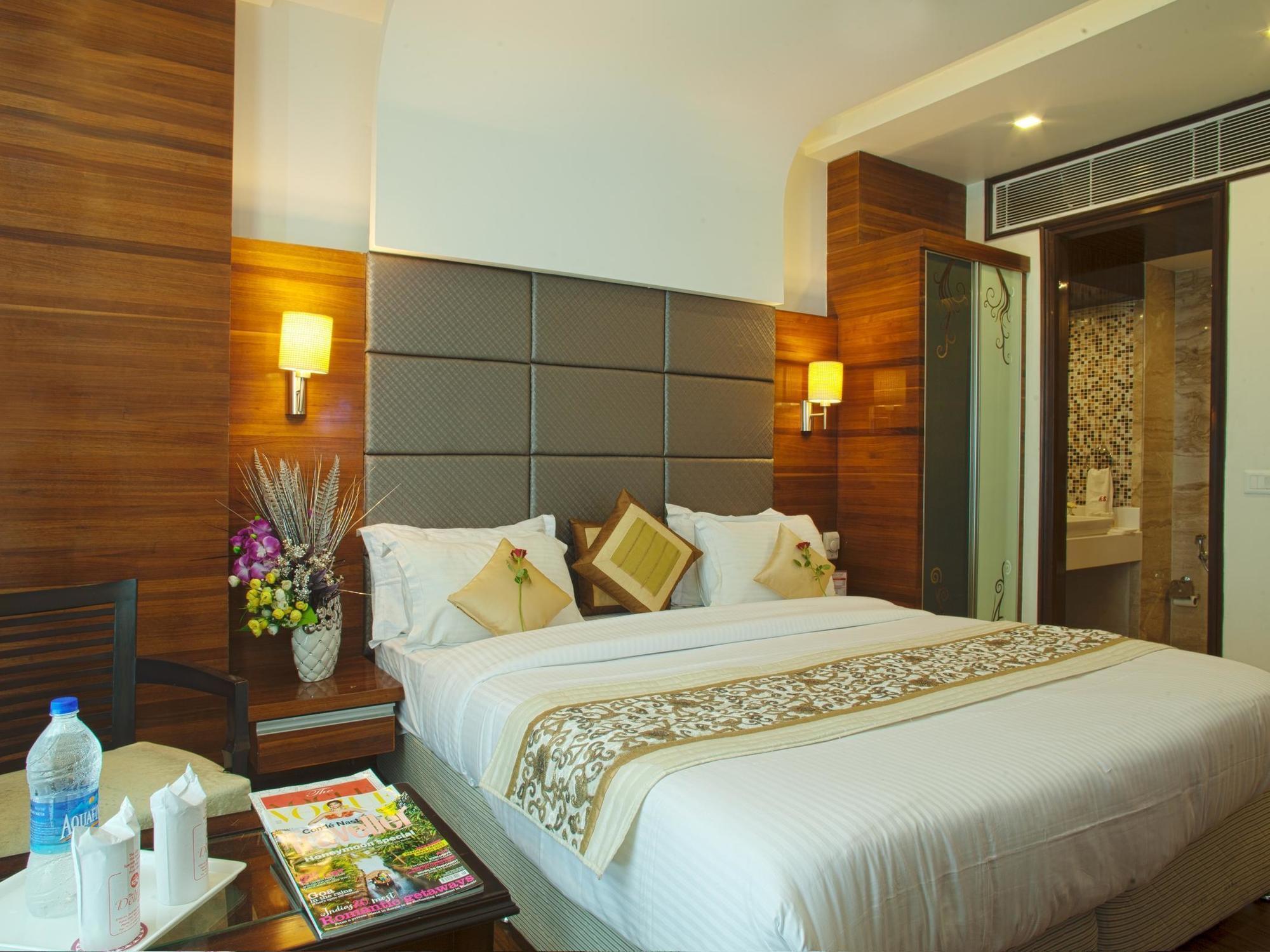 Hotel Delhi 55 -City Center New Delhi Eksteriør billede
