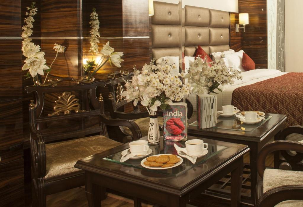 Hotel Delhi 55 -City Center New Delhi Eksteriør billede