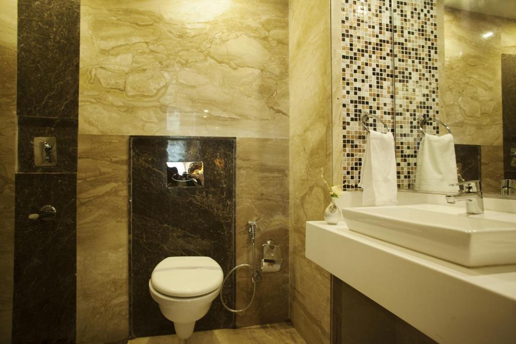 Hotel Delhi 55 -City Center New Delhi Eksteriør billede