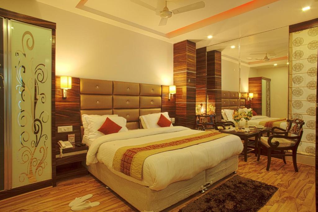Hotel Delhi 55 -City Center New Delhi Værelse billede