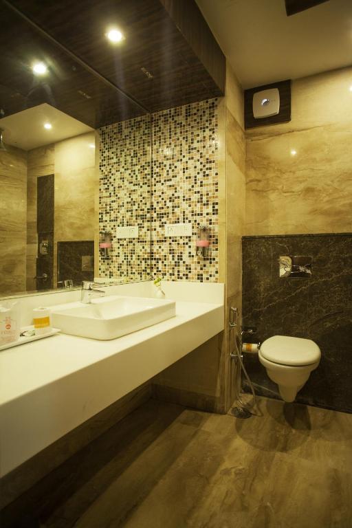 Hotel Delhi 55 -City Center New Delhi Eksteriør billede